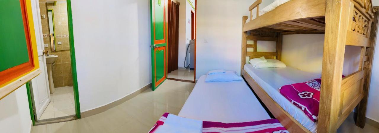 Guatapé Casa Hostal Las Palmeras מראה חיצוני תמונה